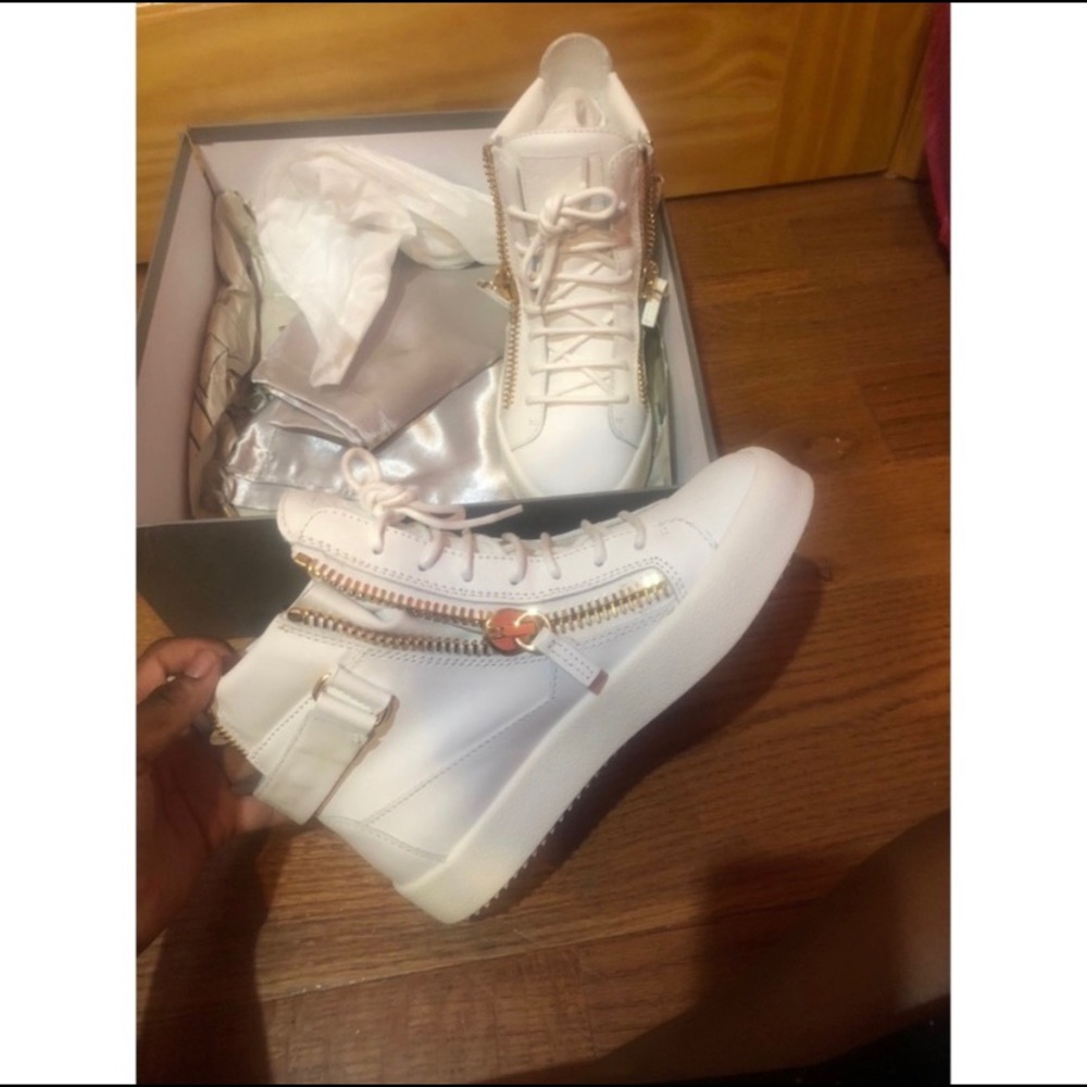 Giuseppe Zanotti Sneakers Size: 8(US) 38(EUR)